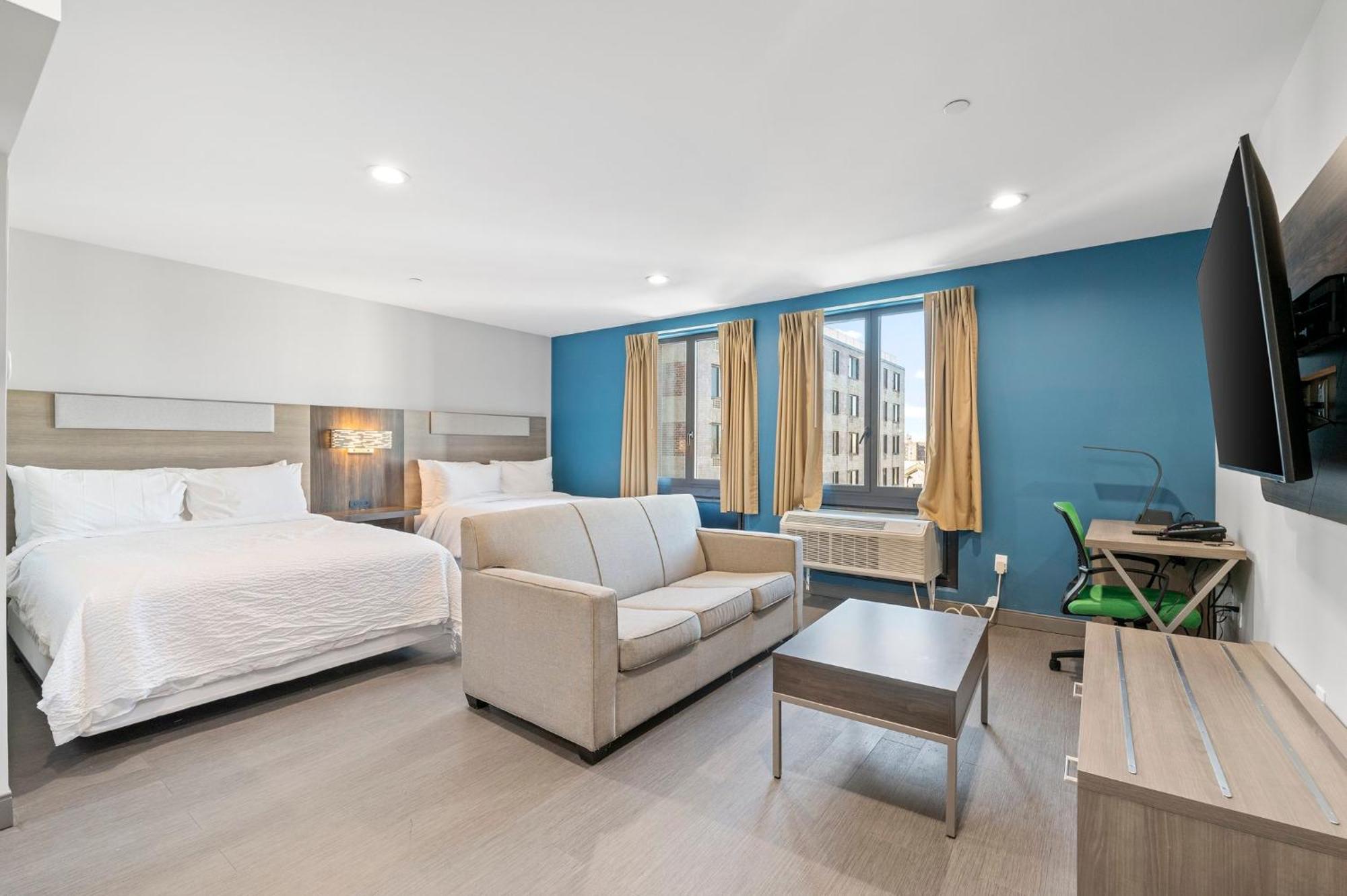 Holiday Inn Express & Suites Bronx - Nyc By Ihg New York Exterior photo